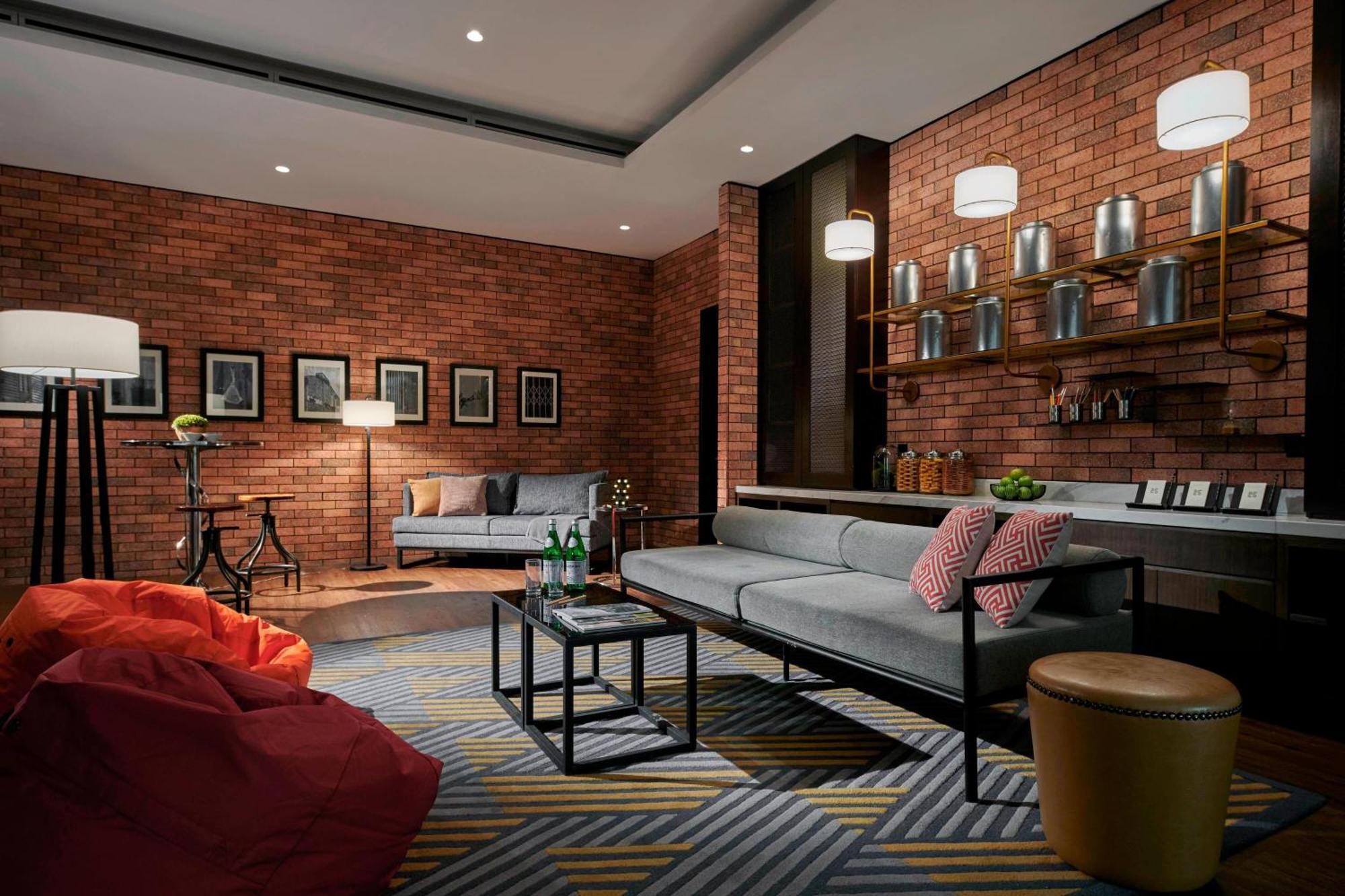 Hotel Stripes Kuala Lumpur, Autograph Collection Εξωτερικό φωτογραφία The Library